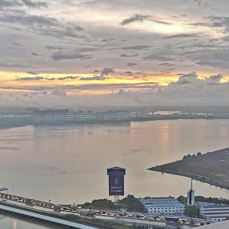 Yussy 2 Bedrooms Condo At R&F Princess Cove Johor Bahru Exteriér fotografie